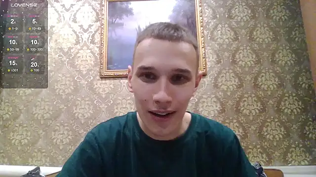 Snapshot of your___honeyy chatting on October 28, 2025, 9:13 am your   honeyy online show from October 28, 2025, 9:13 am