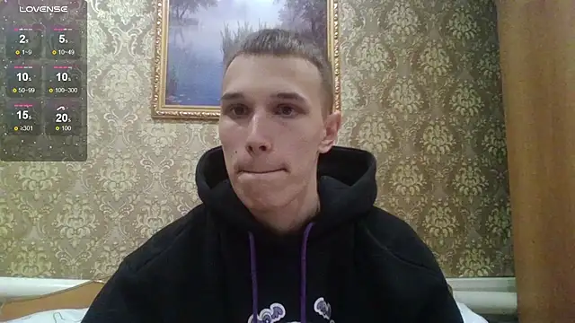 Snapshot of your___honeyy chatting on November 4, 2025, 10:03 am your   honeyy online show from November 4, 2025, 10:03 am