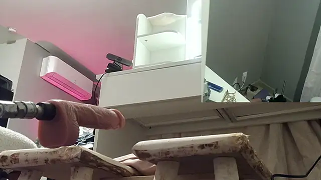 Snapshot of asherastardust chatting on January 8, 2026, 10:34 pm asherastardust online show from January 8, 2026, 10:34 pm