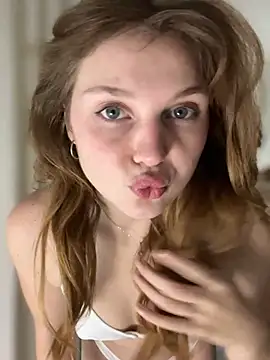 Emaline Fane online show from July 15, 2026, 6:46 pm