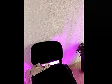  MoonBlue  online show from September 17, 2025, 3:57 pm