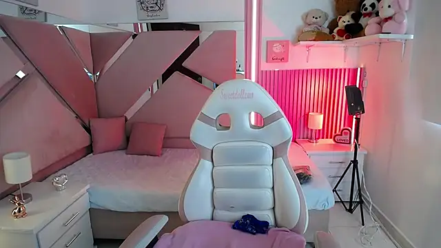 Snapshot of Mia_garcia28 chatting on September 20, 2025, 7:48 pm Mia garcia28 online show from September 20, 2025, 7:48 pm