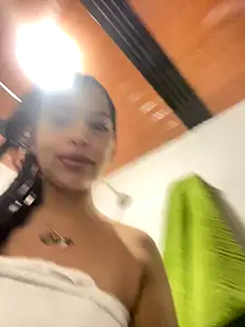 Snapshot of Mia_garcia28 chatting on September 27, 2025, 11:37 am Mia garcia28 online show from September 27, 2025, 11:37 am