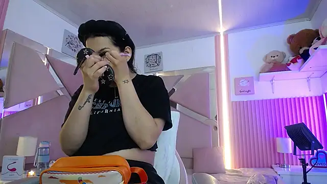 Snapshot of Mia_garcia28 chatting on October 15, 2025, 8:09 pm Mia garcia28 online show from October 15, 2025, 8:09 pm