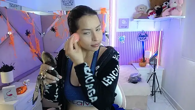 Snapshot of Mia_garcia28 chatting on October 24, 2025, 7:54 pm Mia garcia28 online show from October 24, 2025, 7:54 pm