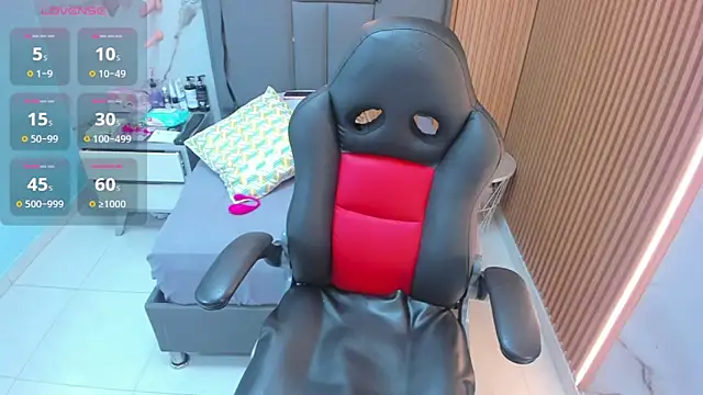 Isisleroy1 online show from September 24, 2025, 2:59 am