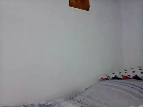 Snapshot of nhayasquirt chatting on October 9, 2025, 10:35 am nhayasquirt online show from October 9, 2025, 10:35 am