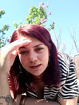 LadyNora online show from May 5, 2026, 7:49 am