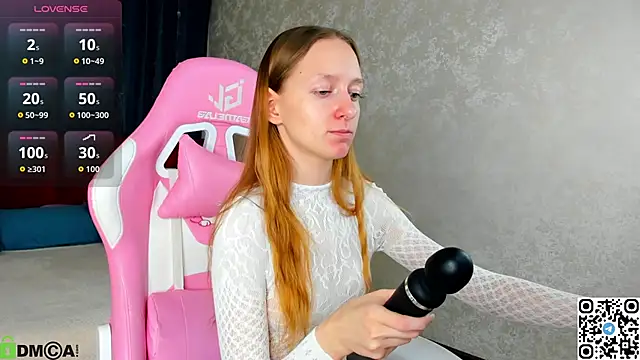 Mia E1fie online show from November 8, 2025, 9:20 am