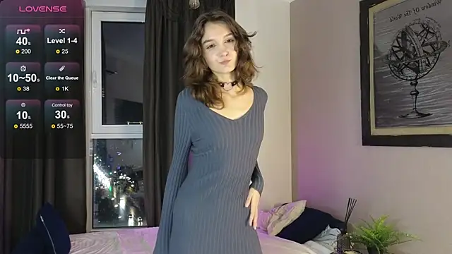 Snapshot of DebiHenks chatting on September 18, 2025, 5:37 pm DebiHenks online show from September 18, 2025, 5:37 pm