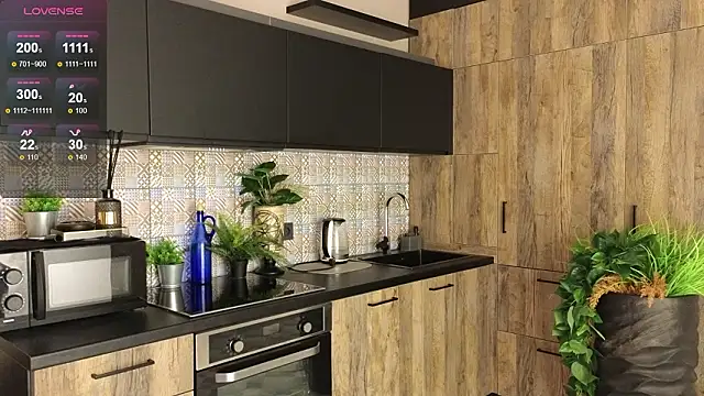 Snapshot of DebiHenks chatting on February 5, 2026, 5:06 pm DebiHenks online show from February 5, 2026, 5:06 pm