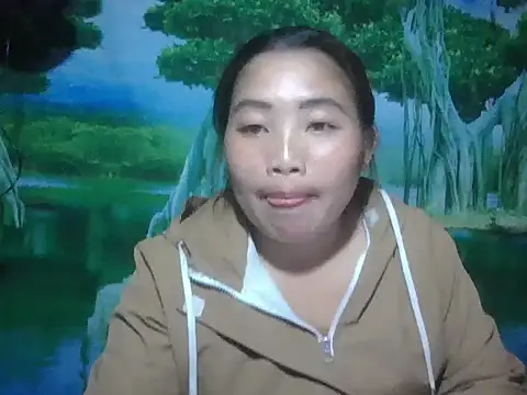Snapshot of PhamPhung chatting on October 26, 2025, 12:55 pm PhamPhung online show from October 26, 2025, 12:55 pm