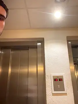 los freaky online show from September 22, 2025, 9:22 am