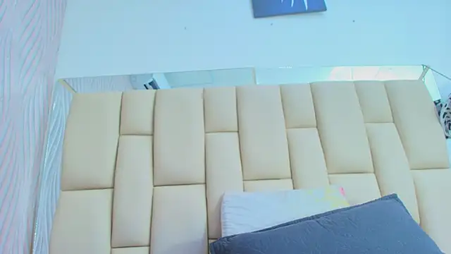 sweet amye online show from September 23, 2025, 7:06 pm