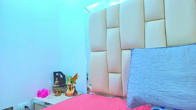 sweet amye online show from October 21, 2025, 7:03 pm