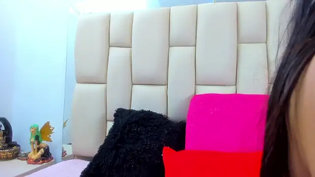 sweet amye online show from March 15, 2026, 9:21 pm