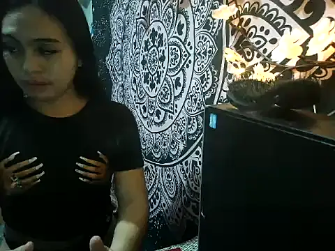 Madylinebigcock69 online show from February 13, 2026, 1:18 pm