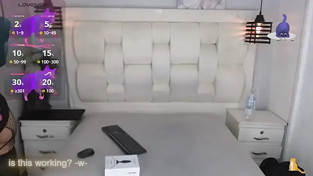 Atley Dolly online show from October 24, 2025, 9:33 pm