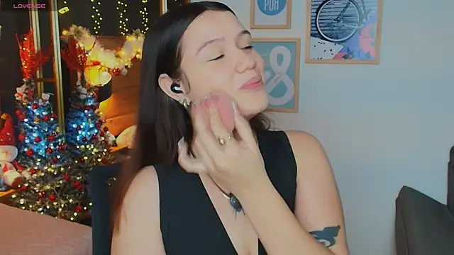 hanna kimura online show from December 19, 2025, 1:56 am