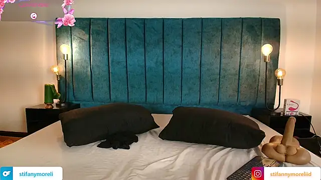 Stifanny Moreli online show from February 16, 2026, 8:05 pm