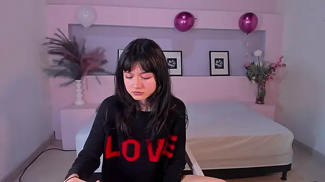 AnaisVelvet7 online show from September 11, 2025, 7:58 pm