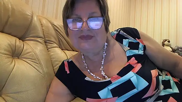 Simply woman online show from May 23, 2026, 10:03 pm