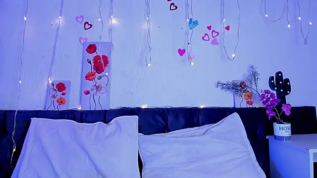 Tommy Lovee online show from November 6, 2025, 4:02 am