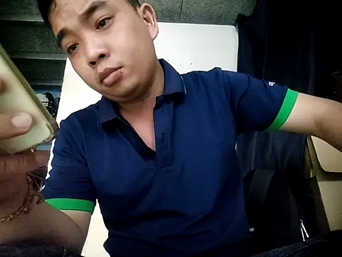 Snapshot of Boy_kuto77 chatting on March 30, 2026, 10:49 am Boy kuto77 online show from March 30, 2026, 10:49 am