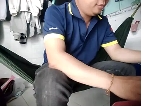 Snapshot of Boy_kuto77 chatting on April 2, 2026, 5:16 am Boy kuto77 online show from April 2, 2026, 5:16 am