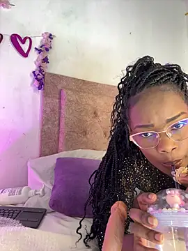 kendra smiitch online show from February 24, 2026, 3:15 am