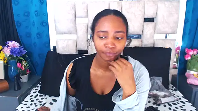 Snapshot of AmbarSmit chatting on September 18, 2025, 4:25 am AmbarSmit online show from September 18, 2025, 4:25 am