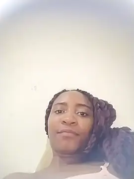 Snapshot of AmbarSmit chatting on October 27, 2025, 2:04 am AmbarSmit online show from October 27, 2025, 2:04 am