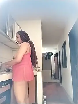 Snapshot of AmbarSmit chatting on October 28, 2025, 7:05 pm AmbarSmit online show from October 28, 2025, 7:05 pm