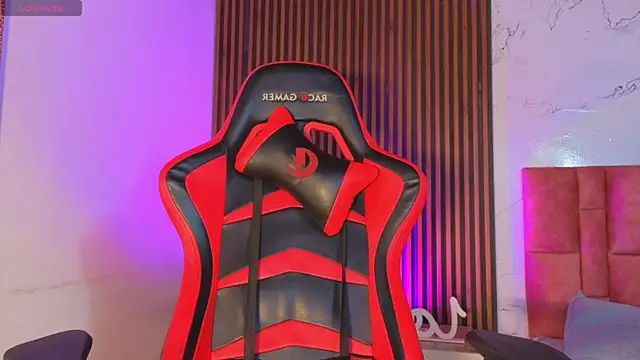 Snapshot of SpicyDemons chatting on October 29, 2025, 3:42 am SpicyDemons online show from October 29, 2025, 3:42 am