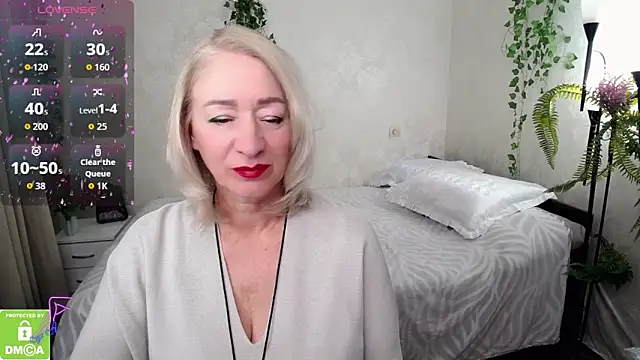 hunters woman online show from September 30, 2025, 3:50 pm