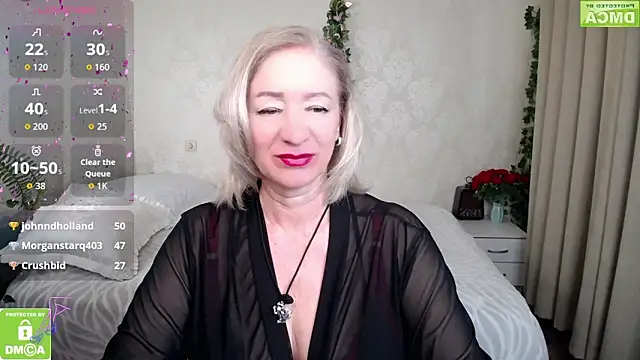 hunters woman online show from April 28, 2026, 2:27 am