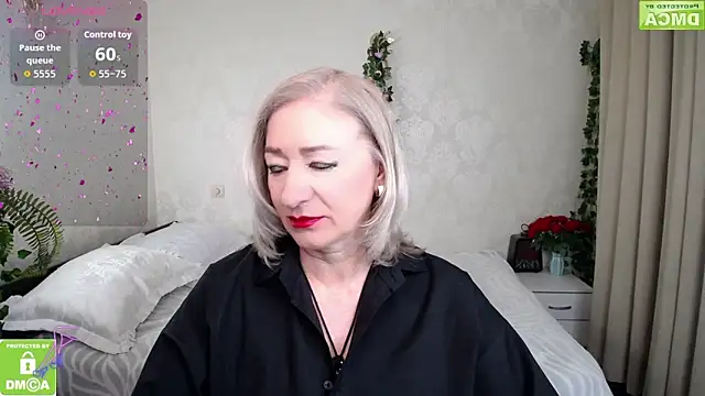 hunters woman online show from April 29, 2026, 7:09 pm