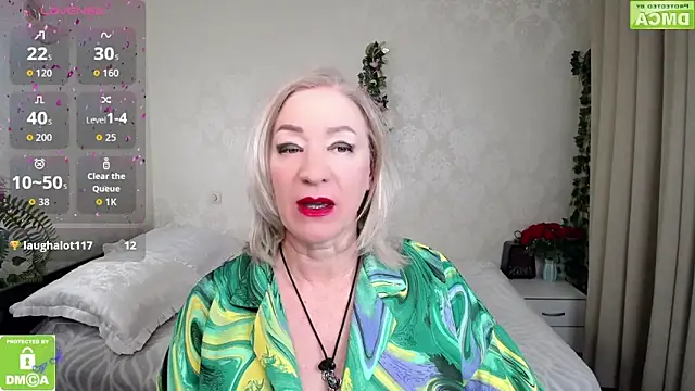 hunters woman online show from April 30, 2026, 9:19 pm