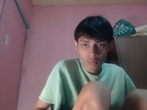 Snapshot of Kyoshi_19 chatting on July 28, 2026, 10:43 am Kyoshi 19 online show from July 28, 2026, 10:43 am