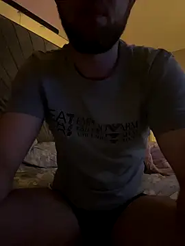 Snapshot of naughtycoupl98 chatting on September 18, 2025, 12:01 am naughtycoupl98 online show from September 18, 2025, 12:01 am