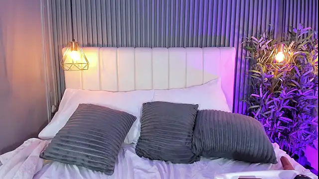 SandyLainer online show from March 10, 2026, 11:10 pm