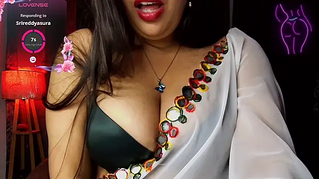 Snapshot of MissNasha chatting on November 25, 2025, 1:16 am MissNasha online show from November 25, 2025, 1:16 am