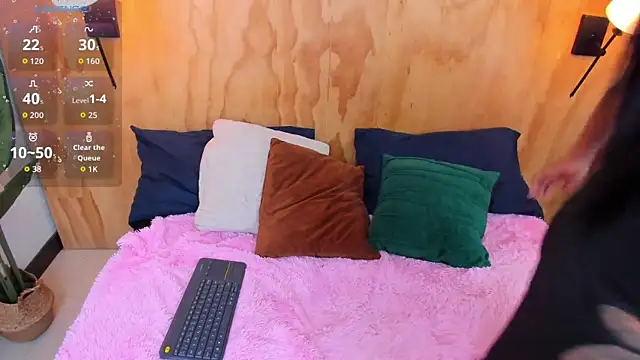 milavega  online show from October 2, 2025, 12:23 pm