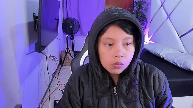 Snapshot of Dulce_Pettit chatting on October 25, 2025, 12:13 pm Dulce Pettit online show from October 25, 2025, 12:13 pm