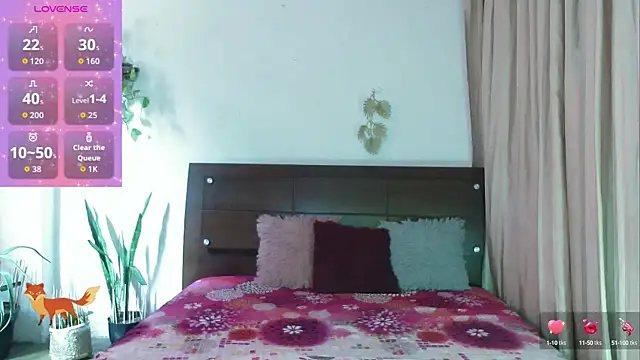 Snapshot of Ant_53 chatting on October 8, 2025, 3:42 pm Ant 53 online show from October 8, 2025, 3:42 pm