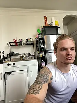 Snapshot of King_Kev_ chatting on May 13, 2026, 4:48 pm King Kev online show from May 13, 2026, 4:48 pm