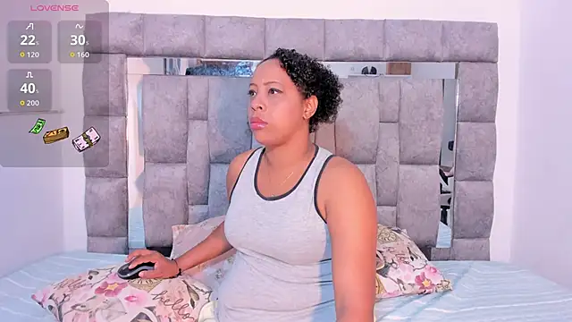 Snapshot of Faver_ chatting on September 14, 2025, 12:04 pm Faver  online show from September 14, 2025, 12:04 pm