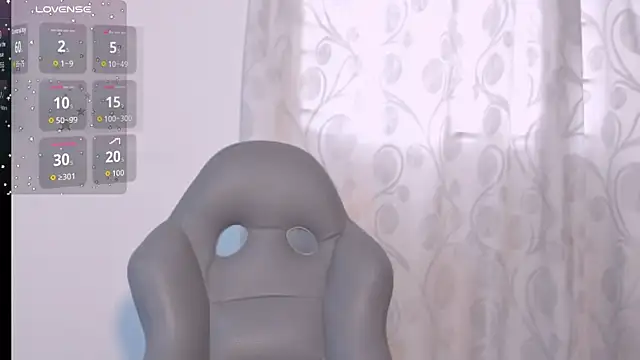 Snapshot of Faver_ chatting on October 15, 2025, 12:27 pm Faver  online show from October 15, 2025, 12:27 pm