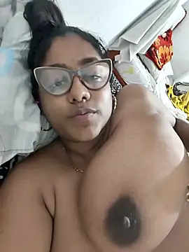 Snapshot of MeliBoobs chatting on November 12, 2025, 2:34 am MeliBoobs online show from November 12, 2025, 2:34 am