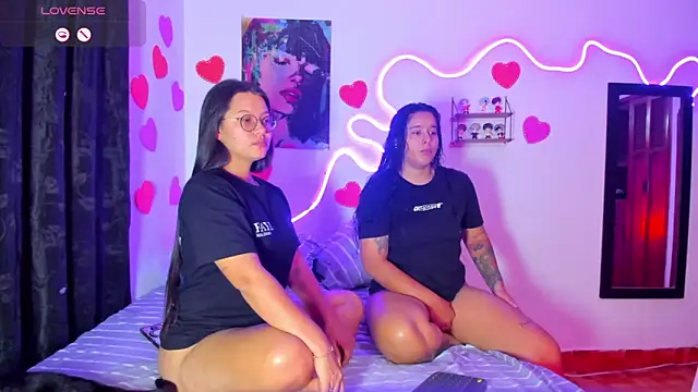 Dilan and Mia online show from March 3, 2026, 12:00 pm